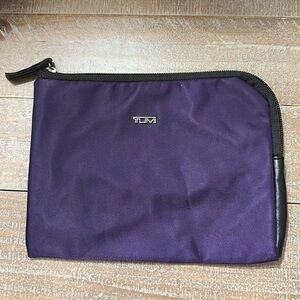 Tumi for Delta Amenity Cosmetic Makeup Bag‎
